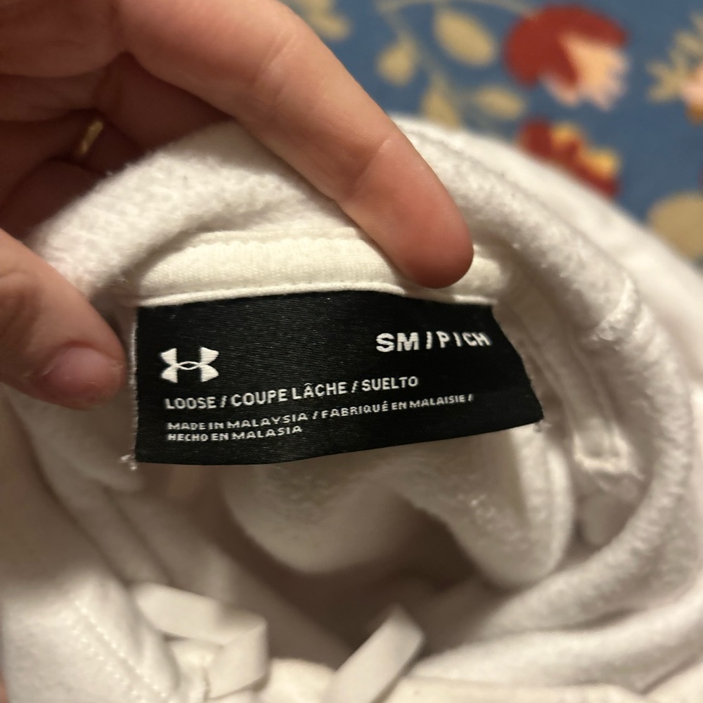white under armor hoodie